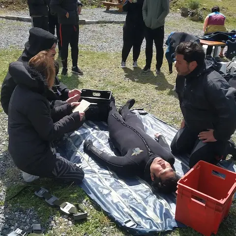 Certificación rescue diver en cantera de Tandil