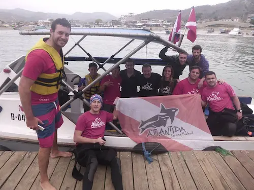 Foto del grupo de buceadores en Puerto Lopez, agosto 2016