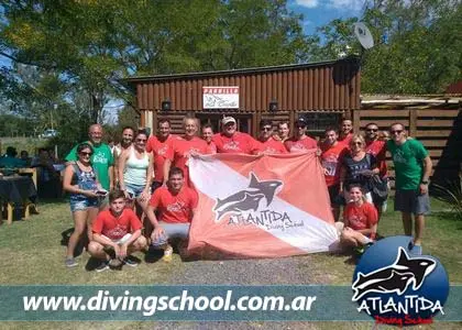 Foto del grupo de buceadores en Cantera El Carpincho, marzo 2018