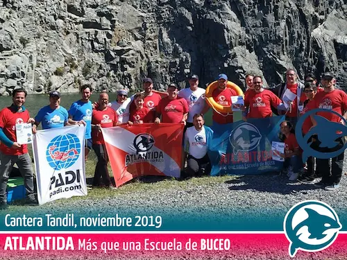 Foto del grupo de buceadores en Tandil, noviembre 2019