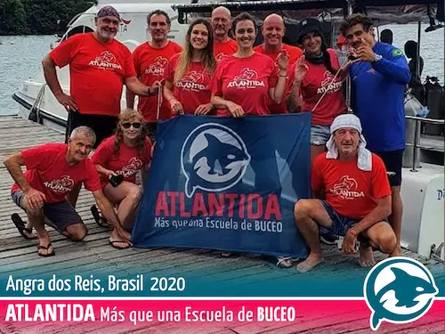 Foto del grupo de buceadores en Angra Dos Reis, diciembre 2020