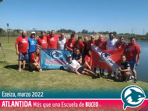 Foto del grupo de buceadores en Ezeiza, marzo 2022